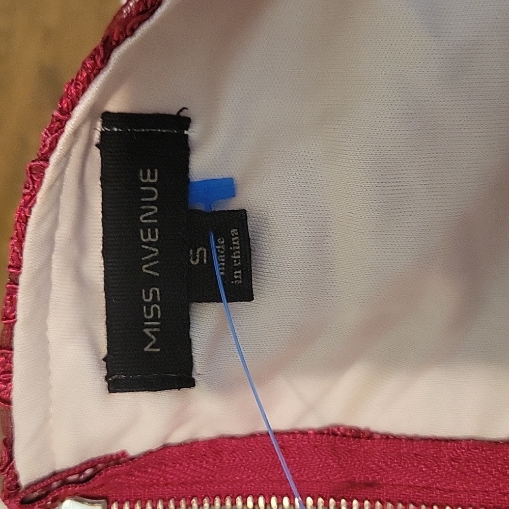 Halter top - Picture 2 of 6